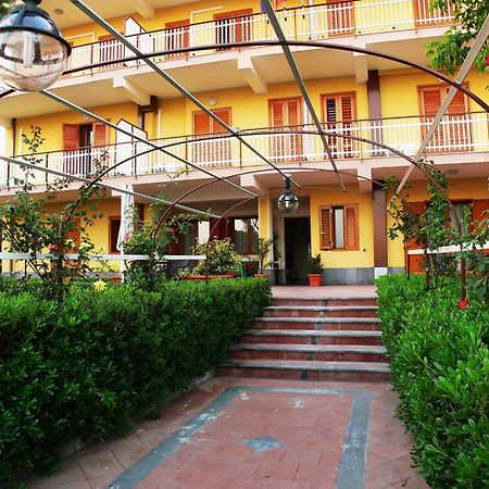 Hotel Il Conte Dell'Etna Belpasso Dış mekan fotoğraf